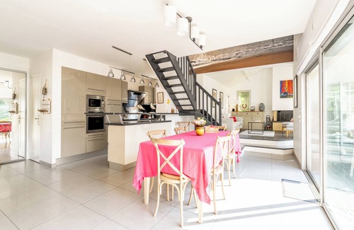 Prefailles Villa | Villa 'Avec Piscine - Plage 400 M' with Private Pool, Private Terrace and Wi-Fi