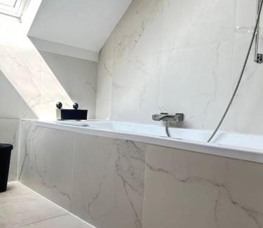 St. Genesius-Rode Villa | VILLA avec sauna, jacuzzi et piscine