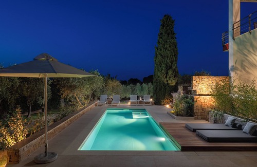 Vourvourou House | Villa avista Holidays by the sea