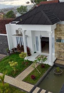 Garut Villa | Villa Azalea