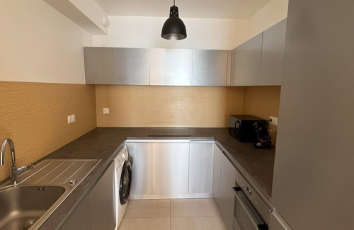 Saint-Nazaire Apartment | Villa Aziliz - Large Appartement Face Mer