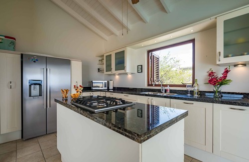 St. Marie House | Villa Azure Rose - Coral Estate