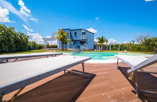 Lascari Villa | Villa Azzurra con piscina privata