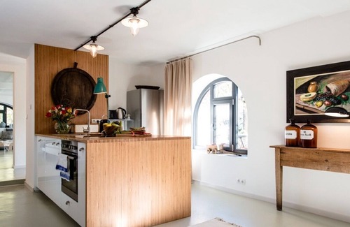 Gotha Apartment | Villa B-new spirit in old walls: living luxuriously in the residential city of Gotha
