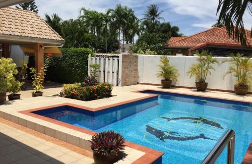 Pranburi Villa | Villa Baansiesom
