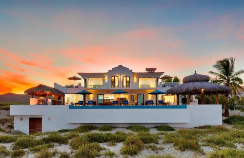 Los Frailes Villa | Villa Bahia de los Frailes by Cabo Villas