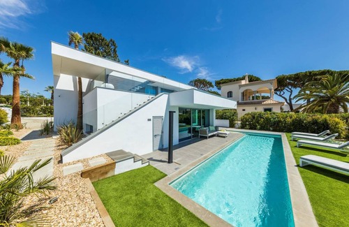 Vale do Garrao Villa | Villa Bam in Almancil