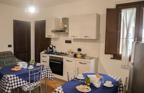 Lidarno Bed & Breakfast | Villa Barbarossa