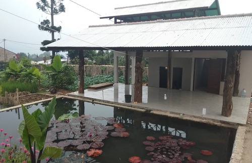 Cimacan Villa | Villa Bawean Terrace Cipanas