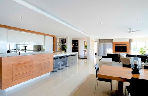 South Mission Beach House | Villa BE - Exclusive Luxury Resort Style Home