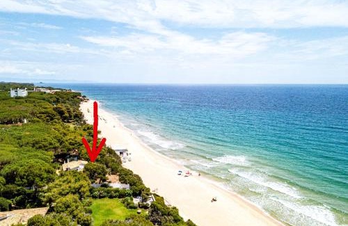 Santa Margherita di Pula Villa | Villa Beachfront Marina