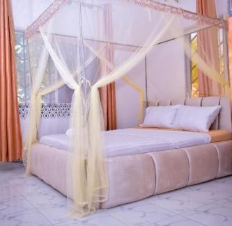 Kilifi Apartment | Villa - Beach 5min, Wifi, SmartTV, Parking - by Mango Tree Cottages Kilifi