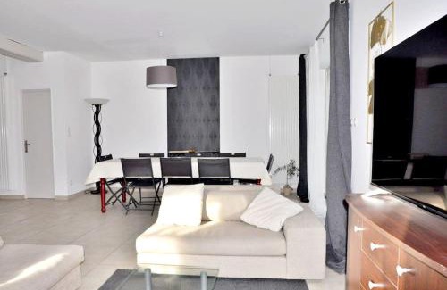 Bourges House | Villa Beaumont