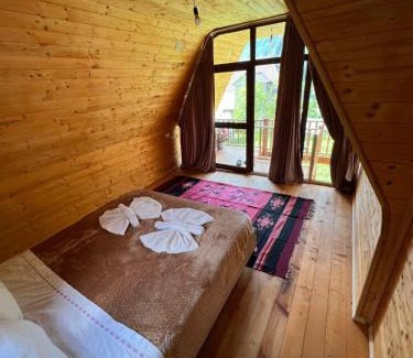 Shale House | Villa Belinis
