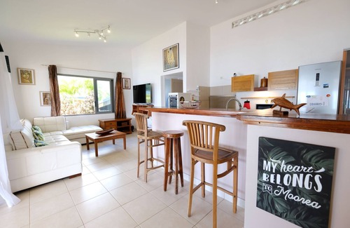 French Polynesia Villa | Villa Bella Vita ENJOY VILLAS/3 bdrm with AC/3 bath/pool+lagoon access