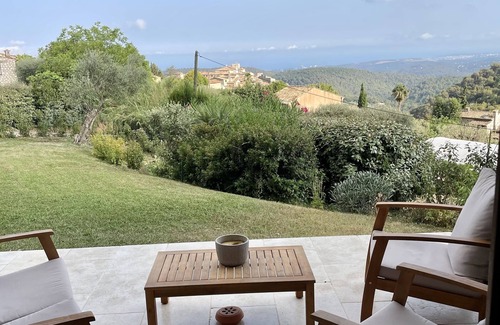 Tourrettes-sur-Loup Villa | Villa Bellevue in Tourrettes-sur-Loup