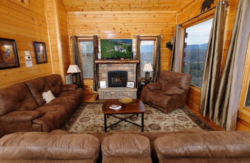 Sevierville Cabin | Villa Bellissimo in Pigeon Forge