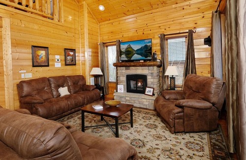 Sevierville Cabin | Villa Bellissimo in Pigeon Forge