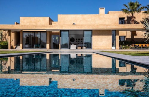 Annakhil Villa | Villa BELYA: Stylish Haven for 12 guests, Perfect for a stay in Marrakech!