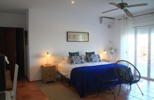 Benimeit Bed & Breakfast | Villa Beniarres Guest House B&B in Moraira