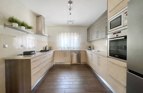 Benidorm Villa | VILLA BENIDORM LEVANTE BEACH BLUELINE R002