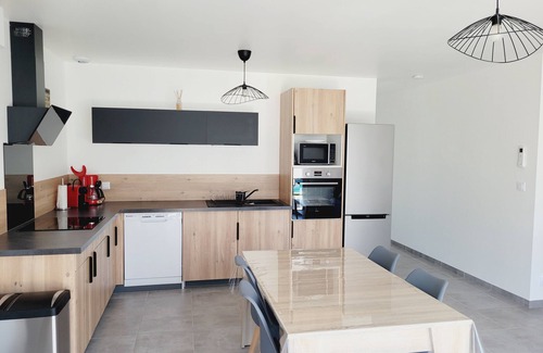 Lespignan Villa | Villa between Narbonne and Béziers, 20 minutes from the beaches