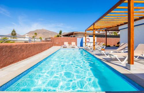 Playa Blanca Villa | Villa Beyond