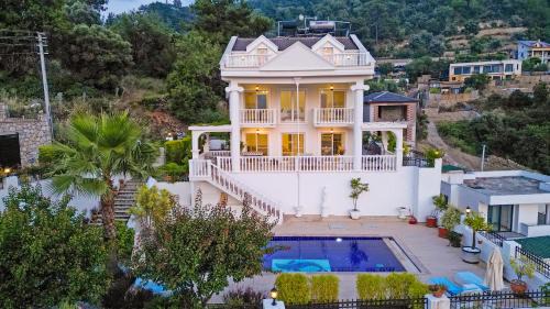 Yesiluzumlu Villa | Villa Bianca