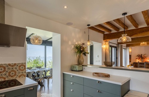 Cricqueboeuf Villa | Villa Biloba - sea view and beach access, 10 People