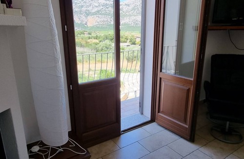 Dorgali Villa | Villa Biriculi surrounded by nature