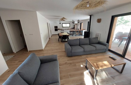 Biscarrosse Villa | Villa - Biscarrosse Golf - 10 pers. - 5 bedrooms - 180 m² - Private swimming pool