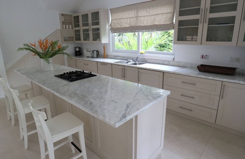 Beau Vallon Villa | Villa Blanc Beau Vallon