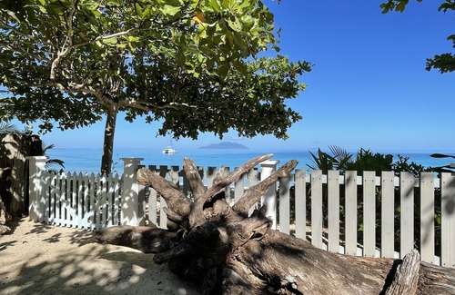 Beau Vallon Villa | Villa Blanc Beau Vallon