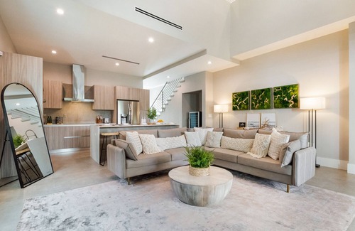 Southwest Coconut Grove Villa | Villa Blanca | JadoreLuxe Collection | Brand New Chic Villa