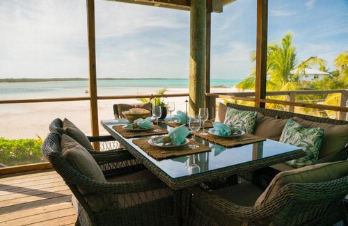 Mangrove Cay Villa | Villa Blue Hole