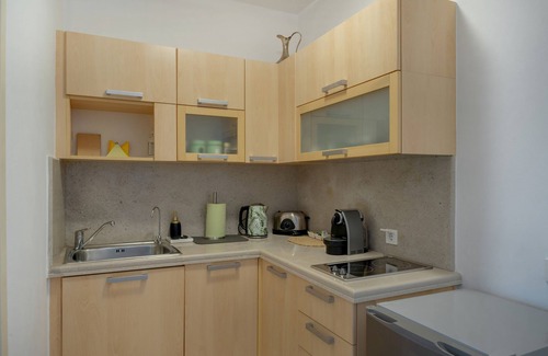Syros Villa | Villa 'Blueros Luxury' with Sea View, Wi-Fi and Air Conditioning