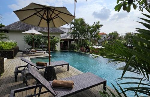 Padonan Villa | Villa Bodhi Kulture - Huge 4 BR Luxury Villa for families & groups in Canggu - Bali
