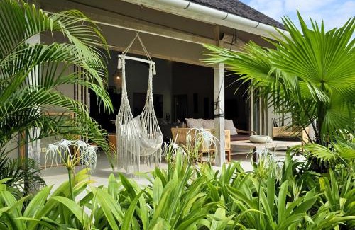 Padonan Villa | Villa Bodhi Kulture - Huge 4 BR Luxury Villa for families & groups in Canggu - Bali