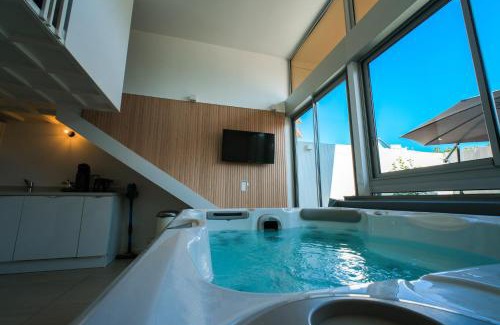 Saint-Laurent-du-Var Apartment | Villa Bono Jacuzzi & Spa