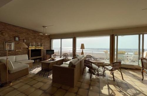 Saint-Pair-sur-Mer House | Villa bord de mer avec jardin et Wifi gratuit - FR-1-361-76