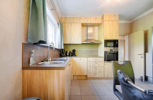 Borgloon Villa | Villa Borgloon with Blossom Views and Jacuzzi