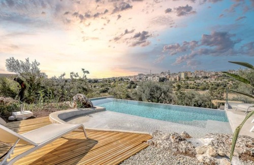 Putignano Villa | Villa 'Borgo Trulli 1817' with Private Pool, Wi-Fi and Air Conditioning