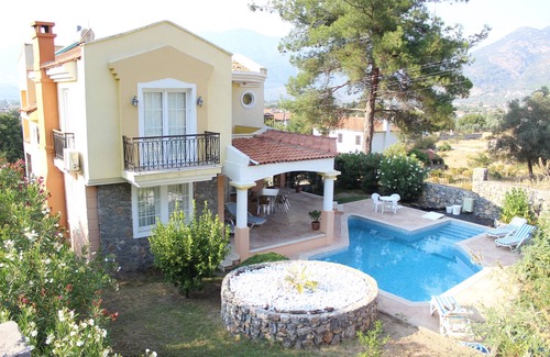 Yesiluzumlu Villa | Villa Bremar by Turkish Lettings