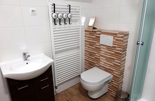 Nova Lesna Apartment | Villa Brigit