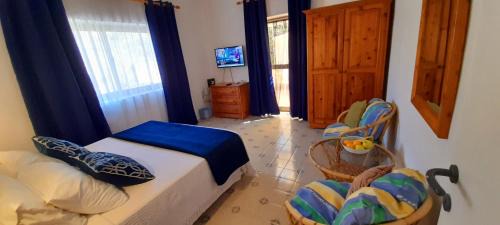 Xlendi Apartment | Villa Bronja Studio airconditioned apartment Xlendi