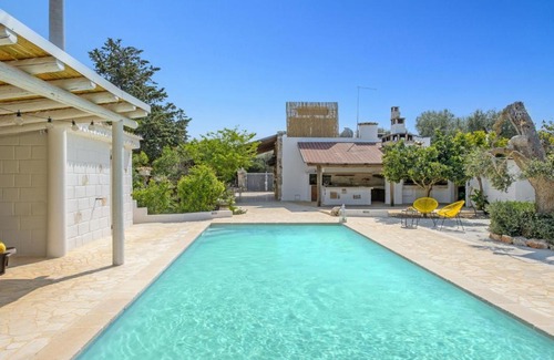Villa Castelli Villa | Villa Bufano by Villa Plus