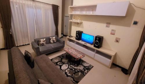 Pujon Villa | Villa bukit pinus pujon