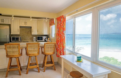 St. John's Apartment | Villa by the sea