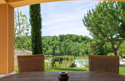 Saint-Maurice-dʼArdeche Villa | Villa Clairette - private terrace and garden