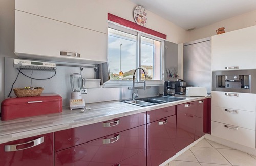 Perpignan Villa | Villa 'Calme Et Tranquillité' with Private Terrace, Private Garden and Air Conditioning